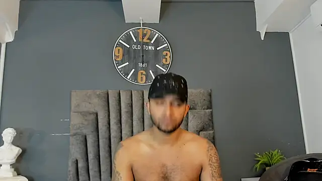 Snapshot of Robin_Rief chatting on July 2026 07:42:02 PM Robin Rief online show from July 2026 07:42:02 PM