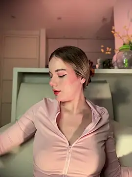 NicoleCut online show from May 2026 09:15:01 AM