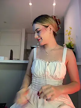 NicoleCut online show from March 2026 11:28:01 PM