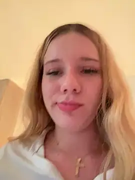 Snapshot of NicoleCut chatting on February 2025 10:48:01 AM NicoleCut online show from February 2025 10:48:01 AM