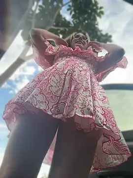 NicoleCut online show from April 2026 10:03:01 PM