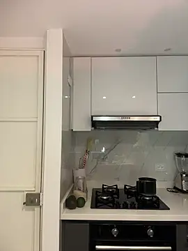 NicoleCut online show from March 2026 10:09:02 AM