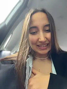 Snapshot of VelvetVixenI chatting on May 2026 03:40:01 PM VelvetVixenI online show from May 2026 03:40:01 PM