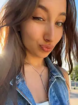Snapshot of VelvetVixenI chatting on July 2026 04:15:01 PM VelvetVixenI online show from July 2026 04:15:01 PM