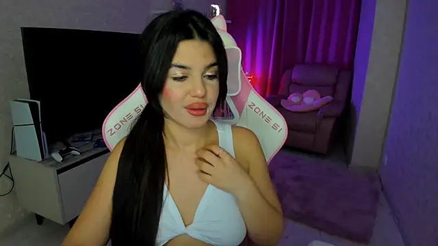 Snapshot of AlluringAriel chatting on November 2025 07:40:01 PM AlluringAriel online show from November 2025 07:40:01 PM