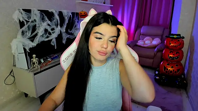 Snapshot of AlluringAriel chatting on October 2025 07:35:01 PM AlluringAriel online show from October 2025 07:35:01 PM