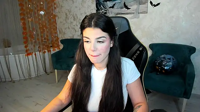 Snapshot of AlluringAriel chatting on October 2025 07:14:01 PM AlluringAriel online show from October 2025 07:14:01 PM