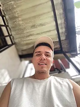Snapshot of adam-rivera chatting on October 2025 04:38:02 PM adam-rivera online show from October 2025 04:38:02 PM