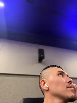 adam-rivera online show from April 2026 09:09:02 PM