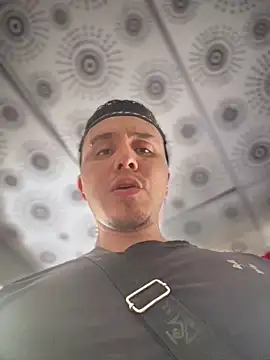 Snapshot of adam-rivera chatting on November 2025 05:06:02 PM adam-rivera online show from November 2025 05:06:02 PM