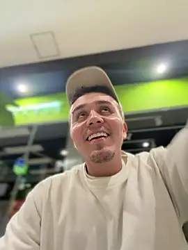 Snapshot of adam-rivera chatting on January 2026 02:04:02 AM adam-rivera online show from January 2026 02:04:02 AM