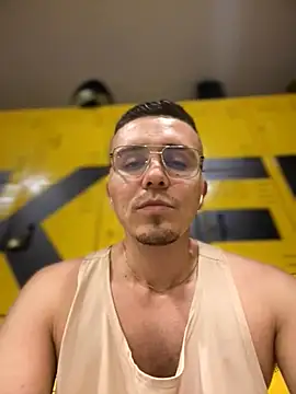 Snapshot of adam-rivera chatting on November 2025 09:09:02 PM adam-rivera online show from November 2025 09:09:02 PM