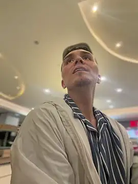 Snapshot of adam-rivera chatting on January 2026 02:04:02 AM adam-rivera online show from January 2026 02:04:02 AM