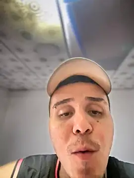 Snapshot of adam-rivera chatting on November 2025 06:11:01 PM adam-rivera online show from November 2025 06:11:01 PM