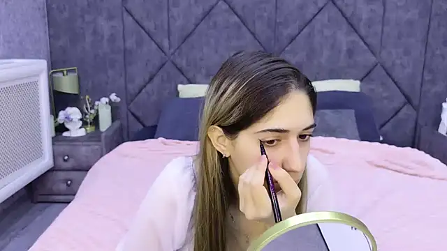 Teresa Stane online show from November 2025 05:22:01 AM