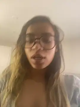 Snapshot of 1prettygem chatting on March 2025 05:28:02 PM 1prettygem online show from March 2025 05:28:02 PM