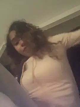 Snapshot of 1prettygem chatting on January 2025 10:12:01 PM 1prettygem online show from January 2025 10:12:01 PM