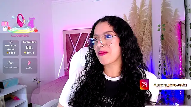Snapshot of Aurora_Brownn chatting on October 2025 04:23:01 AM Aurora Brownn online show from October 2025 04:23:01 AM