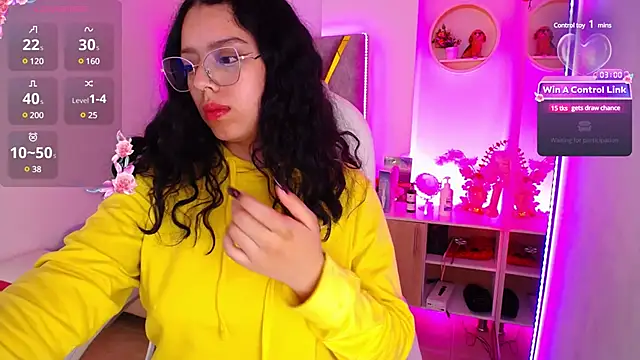 Snapshot of Aurora_Brownn chatting on March 2025 04:47:02 AM Aurora Brownn online show from March 2025 04:47:02 AM