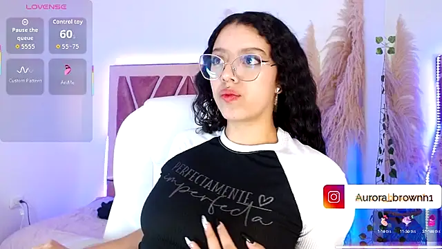 Snapshot of Aurora_Brownn chatting on September 2025 02:17:02 AM Aurora Brownn online show from September 2025 02:17:02 AM