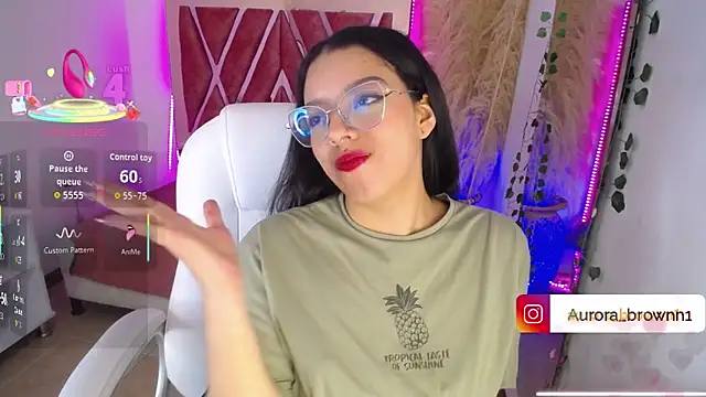 Snapshot of Aurora_Brownn chatting on October 2025 04:47:02 AM Aurora Brownn online show from October 2025 04:47:02 AM