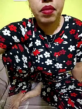 Snapshot of Haniya-143 chatting on November 2025 07:07:01 PM Haniya-143 online show from November 2025 07:07:01 PM