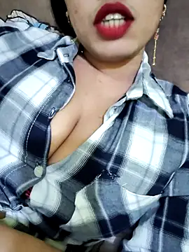 Snapshot of Haniya-143 chatting on October 2025 09:54:01 PM Haniya-143 online show from October 2025 09:54:01 PM