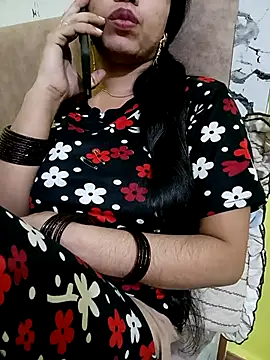 Snapshot of Haniya-143 chatting on November 2025 12:42:01 PM Haniya-143 online show from November 2025 12:42:01 PM