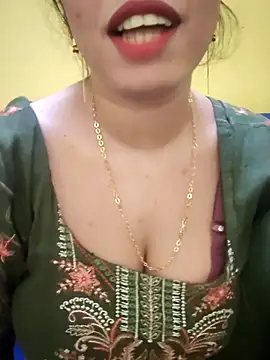 Snapshot of Haniya-143 chatting on October 2025 08:32:02 PM Haniya-143 online show from October 2025 08:32:02 PM