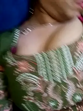 Snapshot of Haniya-143 chatting on November 2025 11:25:02 PM Haniya-143 online show from November 2025 11:25:02 PM