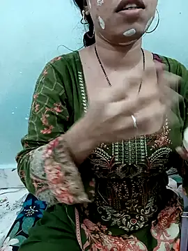 Snapshot of Haniya-143 chatting on December 2025 11:16:02 PM Haniya-143 online show from December 2025 11:16:02 PM