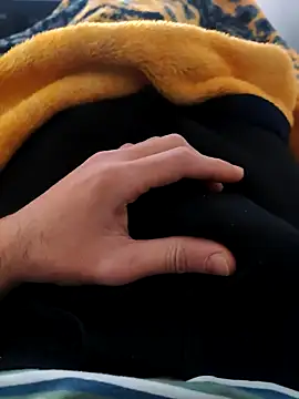 ariel-rick online show from November 2025 10:25:02 AM