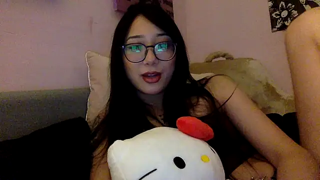 Snapshot of tokyobaby chatting on December 2024 07:57:01 PM tokyobaby online show from December 2024 07:57:01 PM