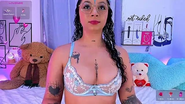 Mari Sweett online show from March 2026 08:30:01 PM