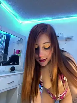 Luna SofiaXX online show from September 2025 07:31:01 AM