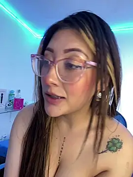 Luna SofiaXX online show from April 2026 12:29:02 PM
