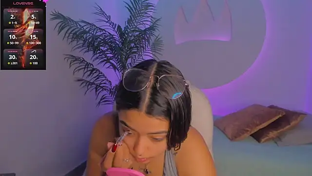 Ariana Pierce online show from November 2025 12:38:01 PM