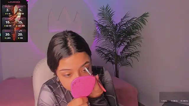 Ariana Pierce online show from November 2025 12:38:01 PM