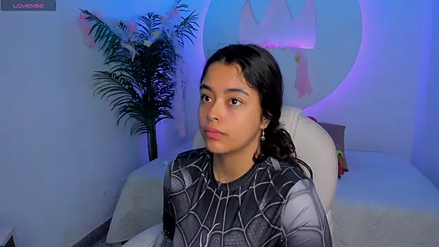 Ariana Pierce online show from November 2025 12:21:02 PM