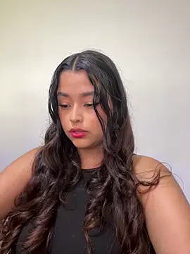 Snapshot of Ariana_Pierce chatting on May 2026 06:13:01 PM Ariana Pierce online show from May 2026 06:13:01 PM