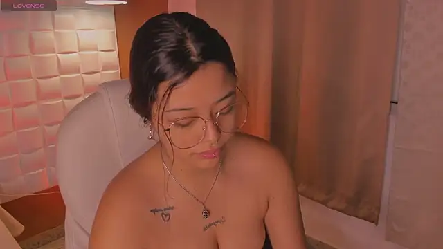 Ariana Pierce online show from September 2025 02:01:02 PM