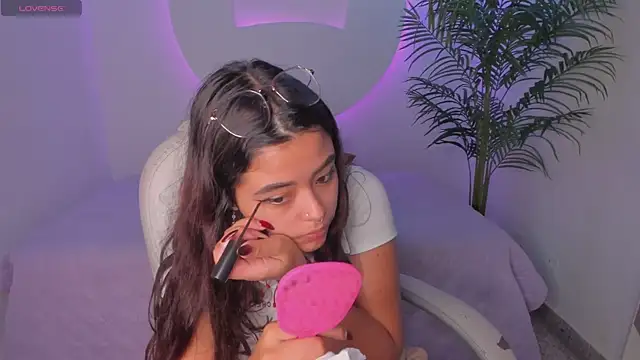 Ariana Pierce online show from November 2025 12:20:02 PM