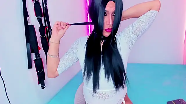 Snapshot of Candace_Queen chatting on November 2025 05:18:02 PM Candace Queen online show from November 2025 05:18:02 PM