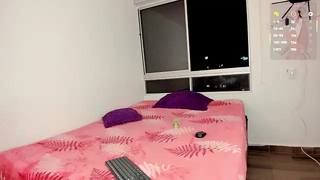 Snapshot of Nicol_ofi24 chatting on February 2026 01:30:02 AM Nicol ofi24 online show from February 2026 01:30:02 AM