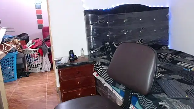 pervertsteens3 online show from November 2025 09:09:02 PM