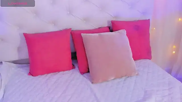 anchela-garcia1 online show from October 2025 02:40:01 PM