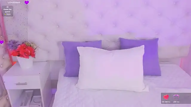 anchela-garcia1 online show from November 2025 03:15:01 PM