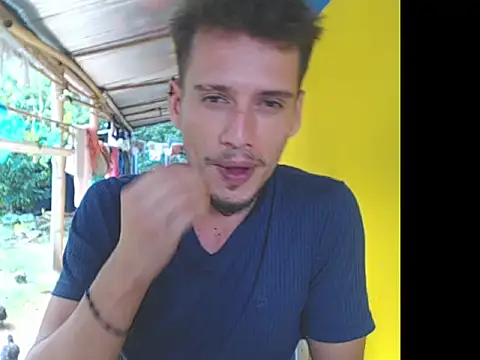 Snapshot of roystonee10 chatting on December 2024 09:52:01 PM roystonee10 online show from December 2024 09:52:01 PM