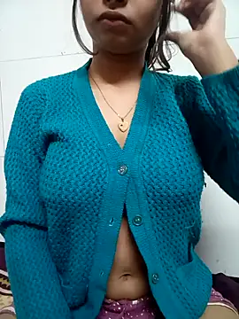 Snapshot of Alina_398 chatting on January 2025 06:09:02 PM Alina 398 online show from January 2025 06:09:02 PM