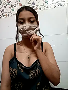 Snapshot of Alina_398 chatting on February 2025 01:44:01 PM Alina 398 online show from February 2025 01:44:01 PM